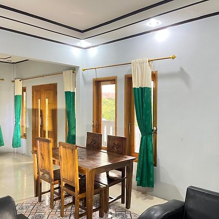 Villa Mutiara Citra Puncak Bu Eva Sampal Экстерьер фото