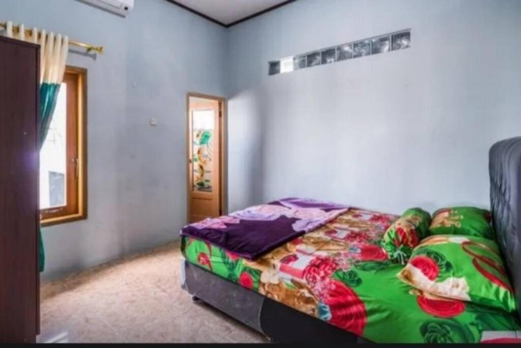 Villa Mutiara Citra Puncak Bu Eva Sampal Экстерьер фото