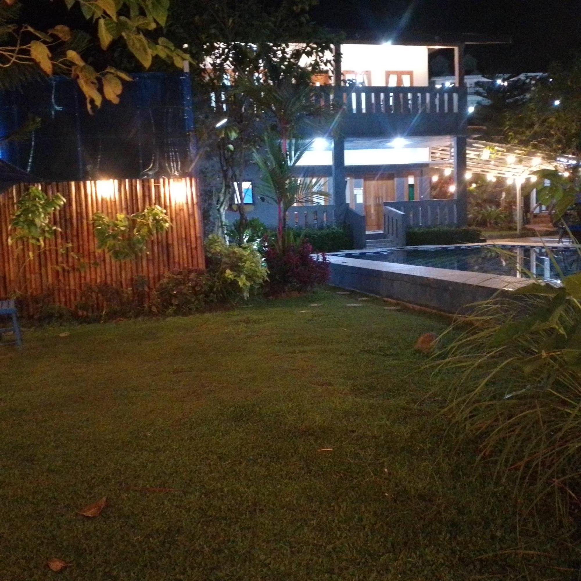 Villa Mutiara Citra Puncak Bu Eva Sampal Экстерьер фото